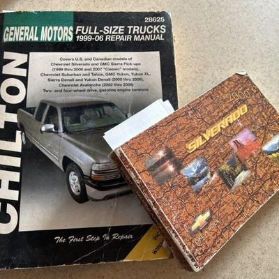 Lot 109 | Vintage Car Manuals
