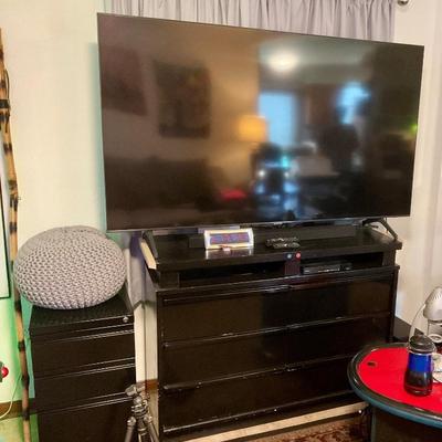 Large screen tv