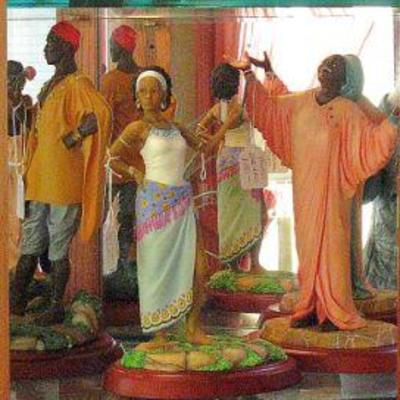 Thomas Blackshear Statues