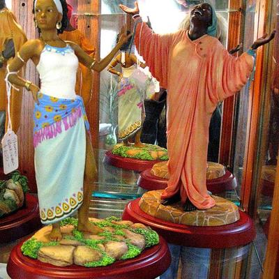 Ebony Visions Blackshear Talk To The Hand /Ebony Visions Blackshear Lg Joyful Noise