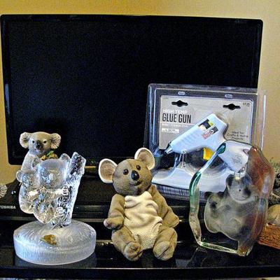 Small TV /koala bear Collection