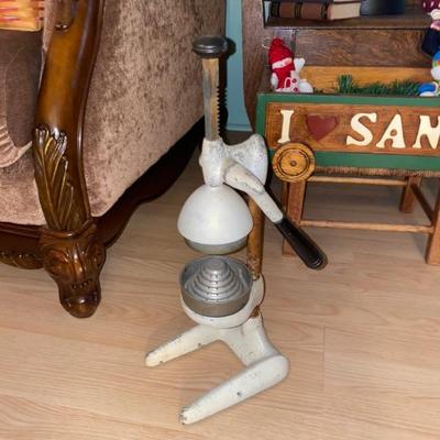 Estate sale photo