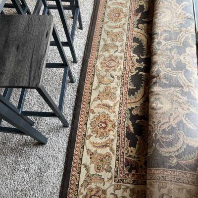 Wool rug 9x12 
Used in a model home only  (city in the hills) 