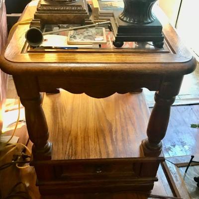 end table $35
27 X 22 X 21"
2 available