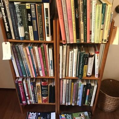 bookshelf $ 18
2 available
14 X 12 X 37"