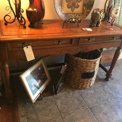 hall table $ 99
52 X 18 X 27"