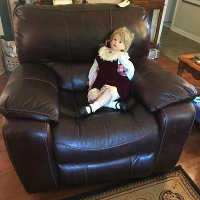 Sale Photo Thumbnail #264: 1 1/2 rocker recliner $129