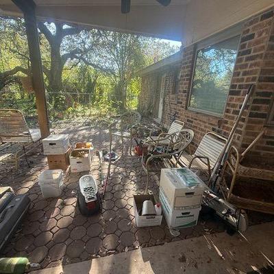 Estate sale photo