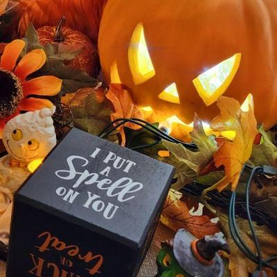 Halloween Decor