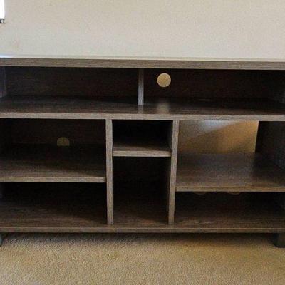 BEE005-Beautiful Modern TV Stand/Entertainment Center