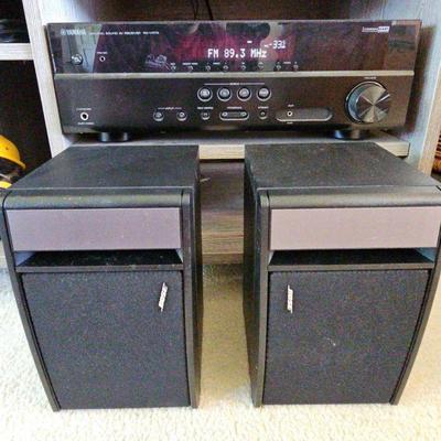 BEE004-Yamaha AV Receiver With Bose Bookshelf Speakers