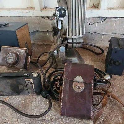 BEE019 - Vintage Cameras and Projectors