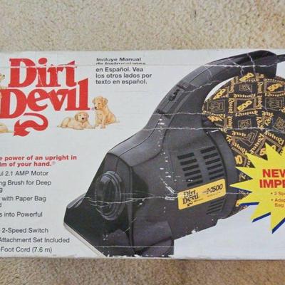 BEE076-Dirt Devil Hand Vac Plus