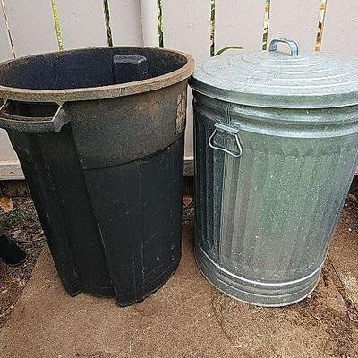 BEE161 - Two 45 Gallon Trash Cans