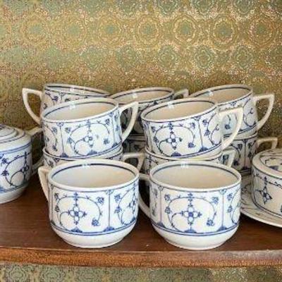 BEE010- Vintage Jager Eisenberg & Royal Copenhagen Serveware