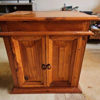 BEE024-Pier 1 Imports Solid Pine Side Table