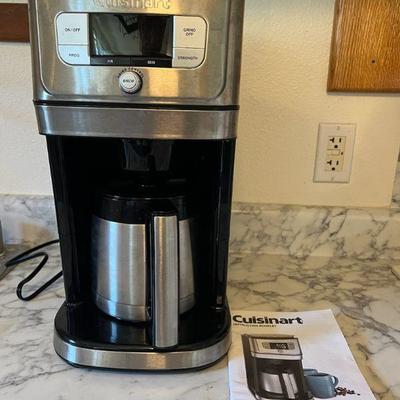 BEE071- Cuisinart Fully Automatic Burr Grind And Brew Coffeemaker 
