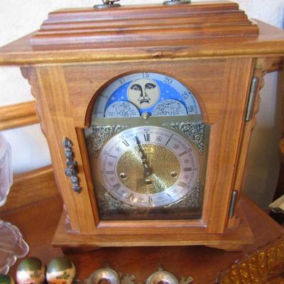 Emperor mantle clock