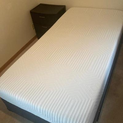 Snug twin memory foam mattress