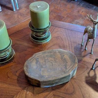 Assorted brass decor