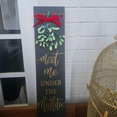 Sale Photo Thumbnail #125: Holiday sign Meet me under the Mistletoe