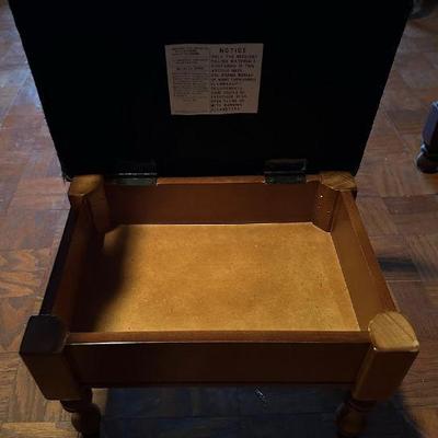 Footbench with storage