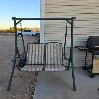 #1904 • Patio Swing
