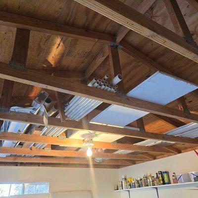 #2050 • 3/4" PVC, Blinds and Baseboards
