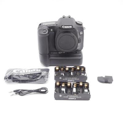 Canon EOS 30D DSLR Camera (Body)