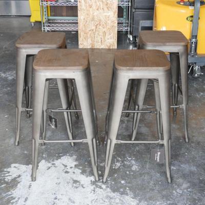 4 BTExpert Industrial Stackable Bar Stools