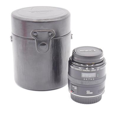 Canon EF 50mm f/2.5 Compact-Macro Lens & Case