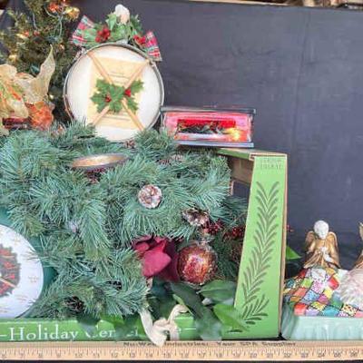 Cg143 indoor christmas decor mystery lot