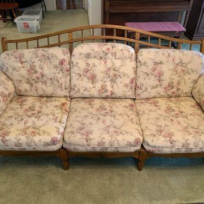 Cg110 vintage ethan allen sofa