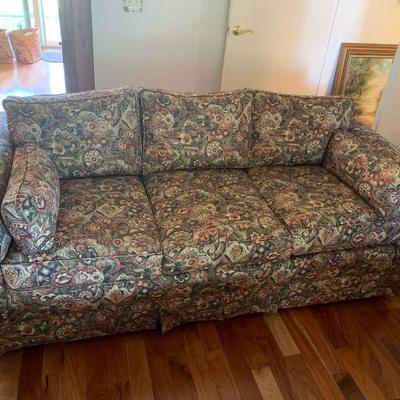 Cg147 floral sofa