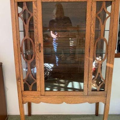 Cg128v wood display cabinet