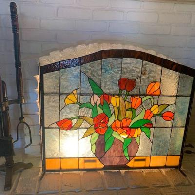 Cg151 stained glass fireplace screen