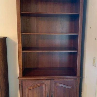 Cg211 two door bookcase