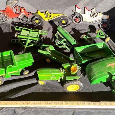 Cg183 mini john deere model tractor rancher set