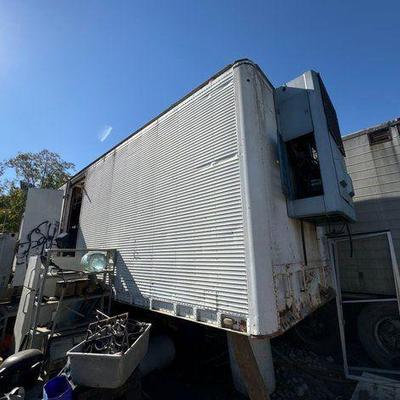 #265 • Fruehauf Semi Trailer
