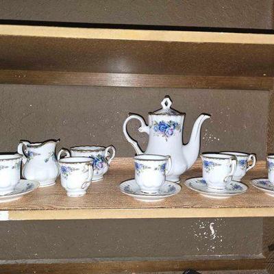#1506 • China Set
