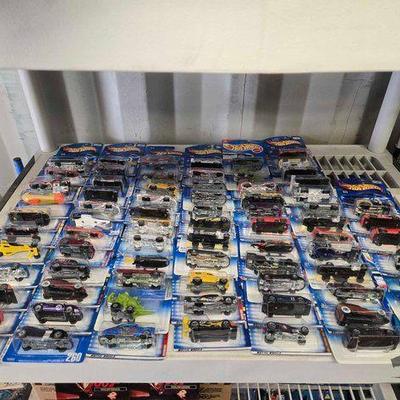 #4046 • NEW!!! (76) Hot Wheels Collection
