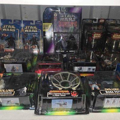 #8116 • (15) Star Wars Action Figures
