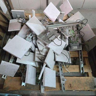 #2902 • Pallet Over (20) Cisco Wireless Access Points
