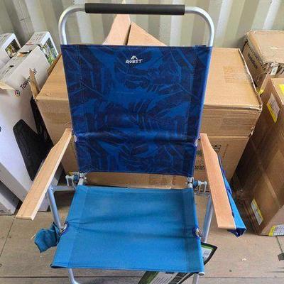 #4704 • NEW!!! (7) Quest Fold Up Beach Chair
