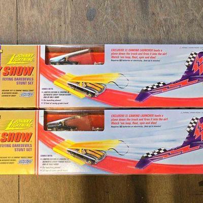 #4044 • NEW!!! (2) Johnny Lighting Sky Show Stunt Set
