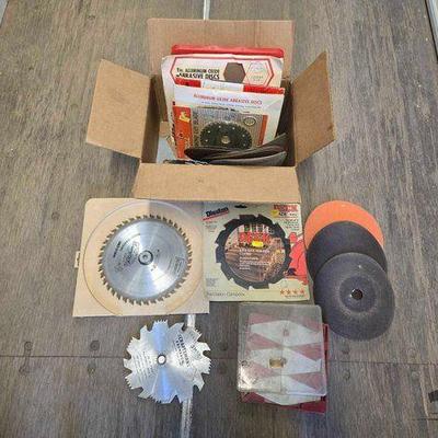 #8064 • Circular Saw Blades and Sandiny Discs
