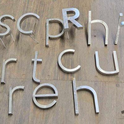 #8040 • Metal Letters and Shelf Brackets
