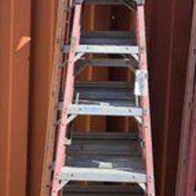 #90032 • (3) Ladders
