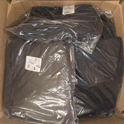 #8664 • NEW!!! (33) Pairs Of Work Pants & Shorts
