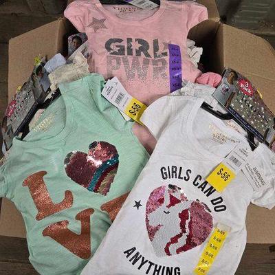 #7114 • NEW!!! Over (30) Vigoss Girls 3 Pack T-Shirts
